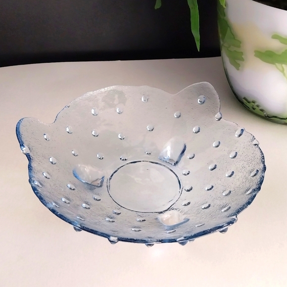 💥💥Vintage Clear Blue 3 Footed Hobnail Open Candy Dish 8” X Apprx 3” Tall - Picture 1 of 8